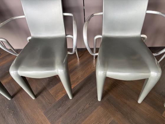 Vitra Louis 20 Chairs by Philippe Starck - Set of 4 - armrests – Dining chairs, Plastic, Aluminium (photo 7 of 10)