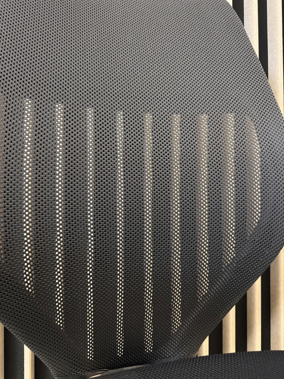 Image 1 of Silla de oficina ligera Vitra ACX