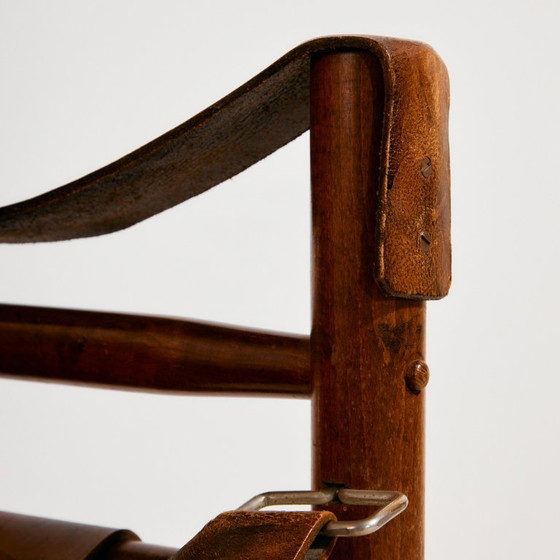 Image 1 of Poltrona e pouf in pelle di vitello ungherese, set da 2