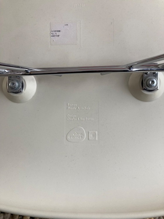 Image 1 of Silla mecedora Vitra Eames RAR