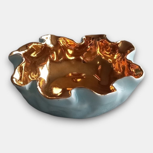 Bol décoratif en céramique vintage (1950-1970) de la période du milieu du siècle (vers 1950-1970).