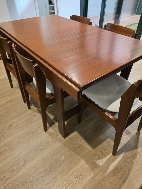 Tavolo allungabile e sei sedie. Design scandinavo. Teak massiccio. – Set da pranzo, Wood, Textile (photo 4 of 6)