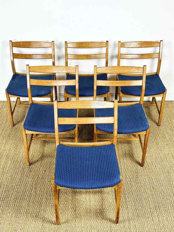 Image 1 of 6 Vintage Scandinavian Oak Chairs 1960