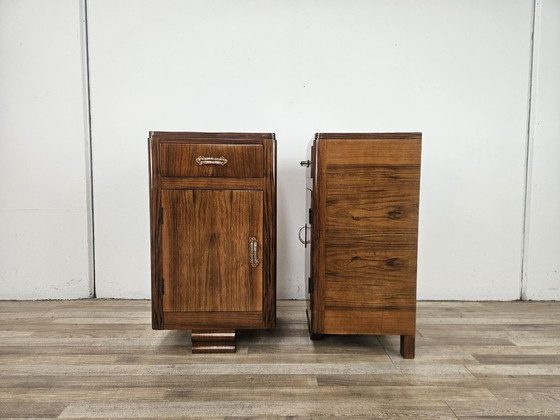 Paire de tables de nuit Art Decò en noyer, 1940 – Bois (photo 4 of 18)