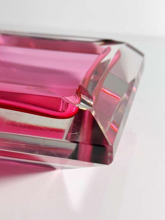 Image 1 of Posacenere vintage in cristallo di Murano, prisma, rosso mirtillo, Italia