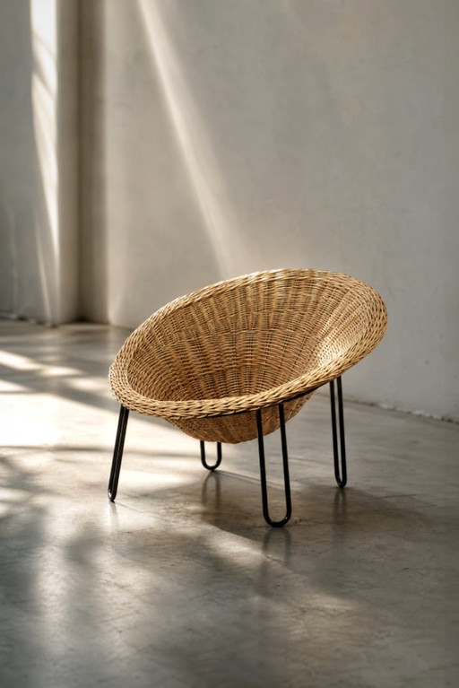Sedia sferica vintage in rattan, stile moderno boho di metà secolo, italiana, anni '50. – fauteuils, Metal