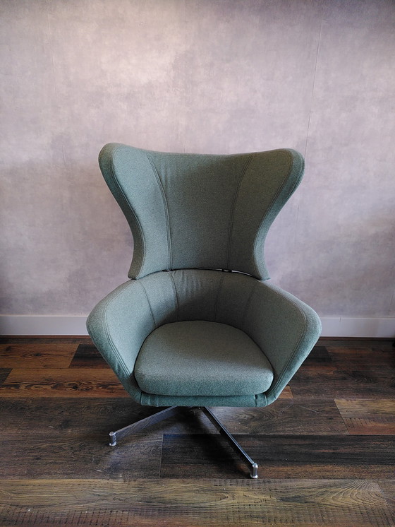 Image 1 of Poltrona con schienale alto Topform e poggiapiedi