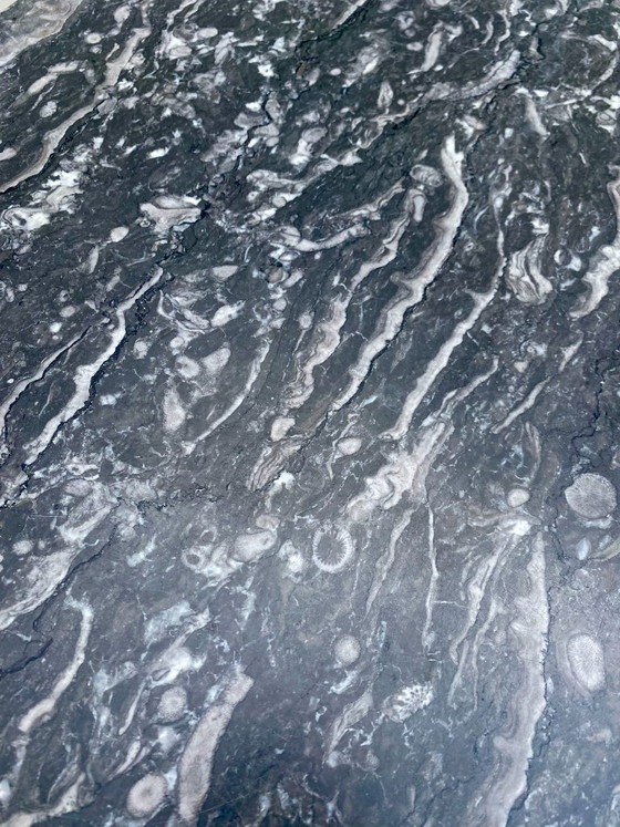 Image 1 of Louis Philippe secretaire van wortelnotenhout met marmeren blad.