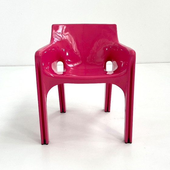 Image 1 of Butaca Gaudí rosa de Vico Magistretti para Artemide, 1984