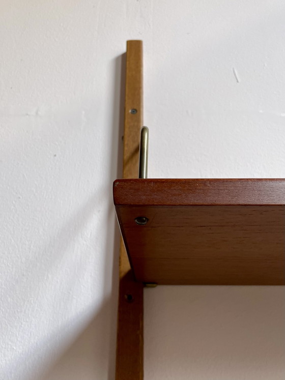 Image 1 of Vintage wandsysteem in de stijl van het Cadovius Royal System - Deens vintage - teak fineer