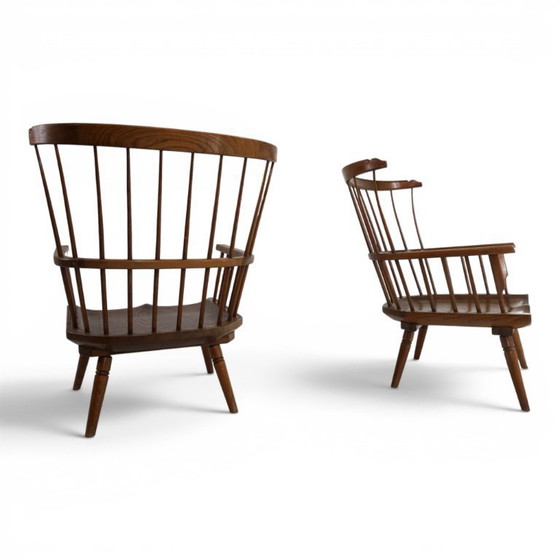 Image 1 of Par de sillones Windsor hechos a mano, Inglaterra, circa 1960.