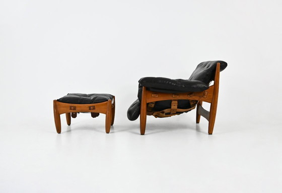Image 1 of Loungefauteuil met voetenbank "Sheriff" van Sergio Rodrigues voor ISA Bergamo, jaren 60.