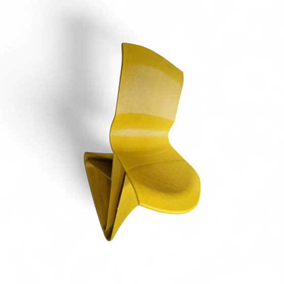 Endless Flow Rocking Chair / Endless Chair / 2010/11
Yellow first edition / MoMA Museum / Stedelijk Museum / (photo 9 of 11)