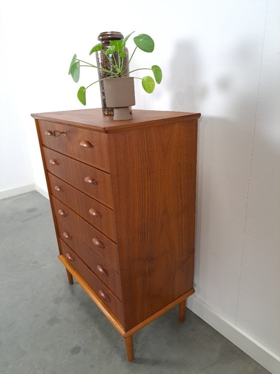 Image 1 of Cassettiera danese in teak con 6 cassetti e maniglie in legno