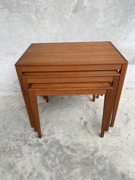 Juego de mesas auxiliares de madera de teca Bent Silberg mini