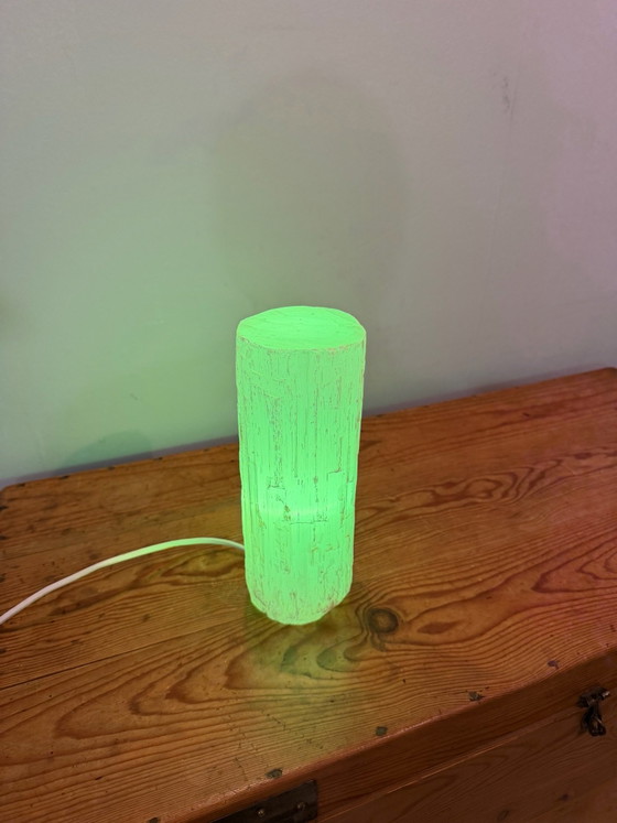 Lampada d'atmosfera di design in selenite con luce verde, modello vintage anni '80, Lampade da tavolo, Pietra (foto 2 di 11)