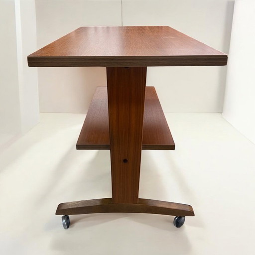 Table TV, table pour tourne-disque en bois avec roulettes, fabriquée en Allemagne dans les années 1960-1970
