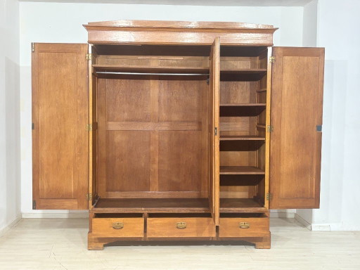 Art Nouveau wardrobe | linen cupboard | oak, circa 1920, with mirror | German design – kledingkasten, Wood (photo 2 of 12)