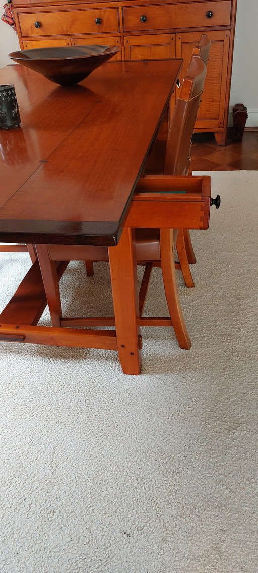 Shaker dining area with 4 chairs by Schuitema and Sons