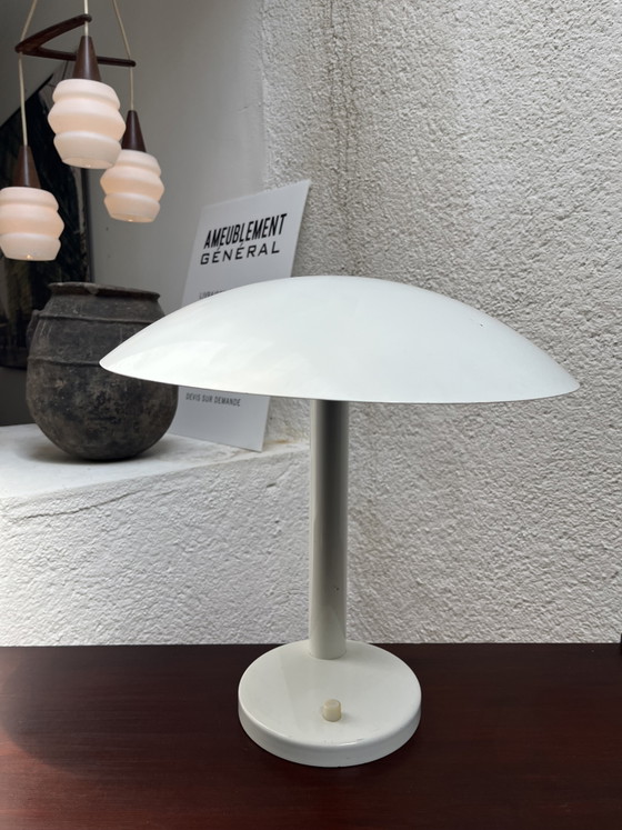 Schreibtischlampe aus weißem Metall, 1980er Jahre – Tischlampen (photo 2 of 10)