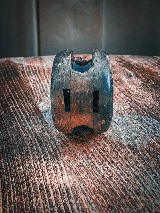 Image 1 of Puleggia antica per nave / Inizio XX secolo / Stile marittimo, industriale, country