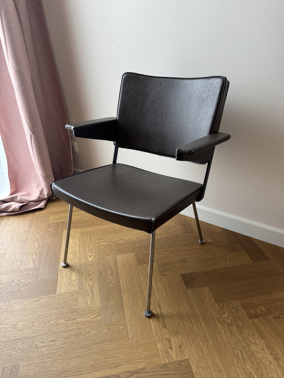 Image 1 of Gispen 1445 fauteuil bruin leer