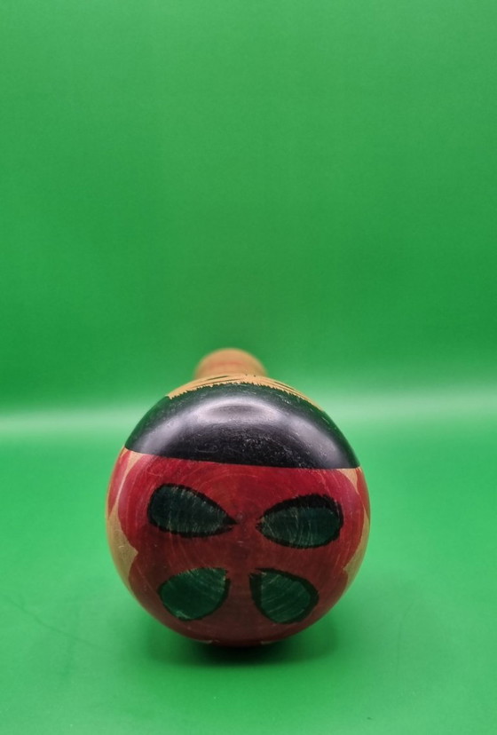 Vintage Hijiori kokeshi by Shoichi Sato from 1995. – Decorative Objects, Wood (photo 5 of 6)