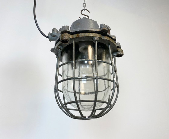 Image 1 of Suspension en fonte grise de style industriel, années 1960