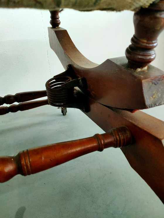 Image 1 of Sedia a dondolo antica vintage con meccanismo a bobina