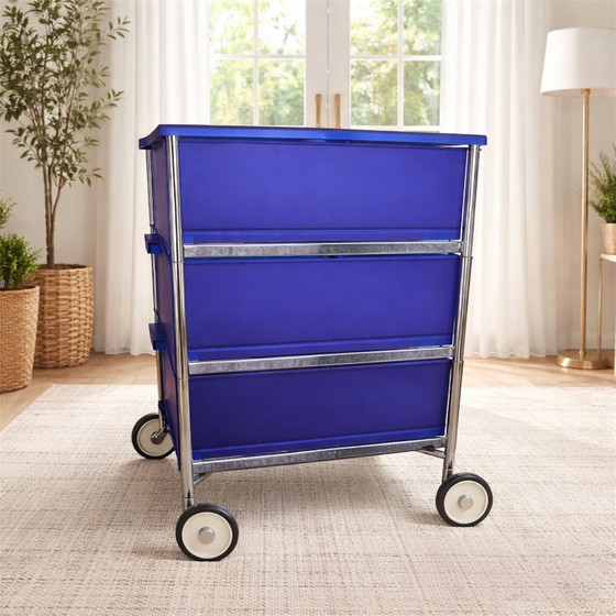 Image 1 of Caisson de rangement Mobil – 3 tiroirs bleu cobalt – Kartell, 1993 (Première édition)