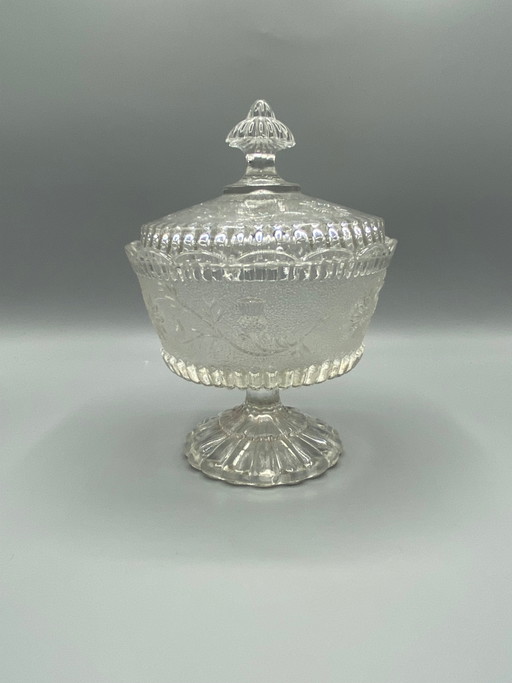 Snoepschaal van gegoten glas in Art Deco-stijl – in de stijl van Portieux – circa 1930 – glazen karaffen