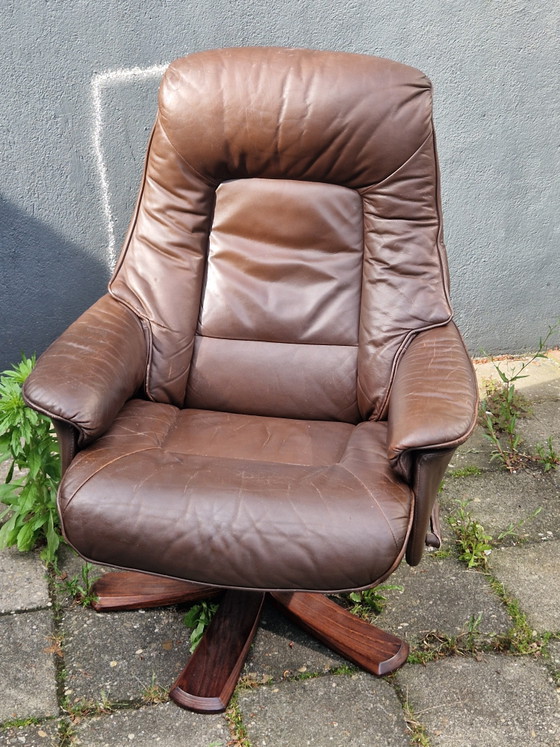 Image 1 of La poltrona girevole in pelle di Soderberg