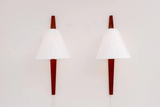 Mid-century moderne Zweedse wandlampen in teak van Uno & Östen Kristiansson voor Luxus, 1975, set van 2 (photo 5 of 21)