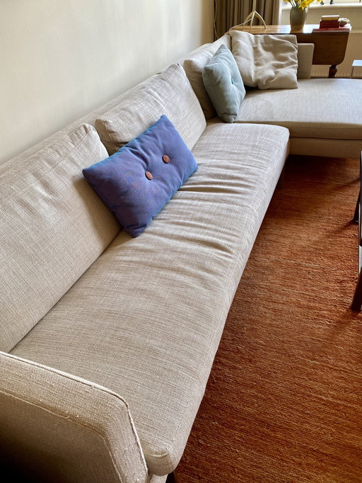 Molinari sofa with lounge section and 2 Hay cushions