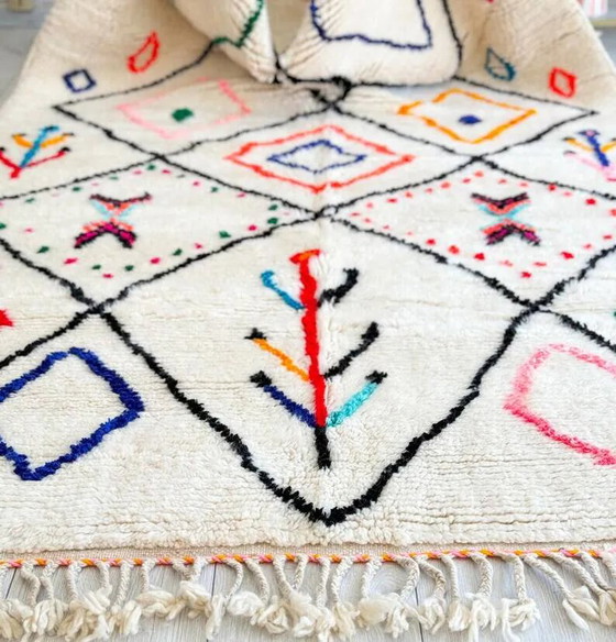 Tappeto marocchino bianco sporco con motivi geometrici, 250cm x 150cm – Tappeti, Wool, Modern (photo 2 of 7)