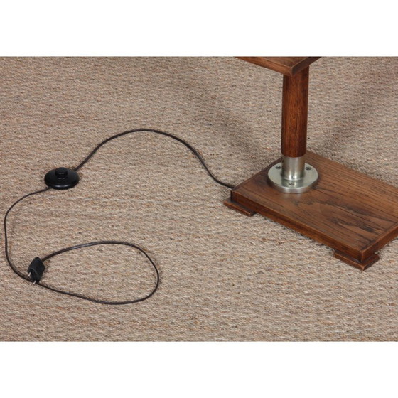 Image 1 of Lámpara de pie de roble que data de la década de 1950.