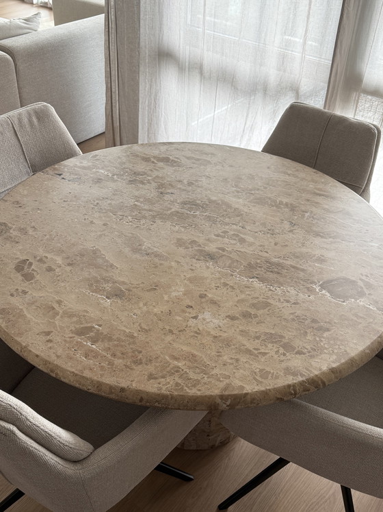 Image 1 of table à manger vintage en travertin