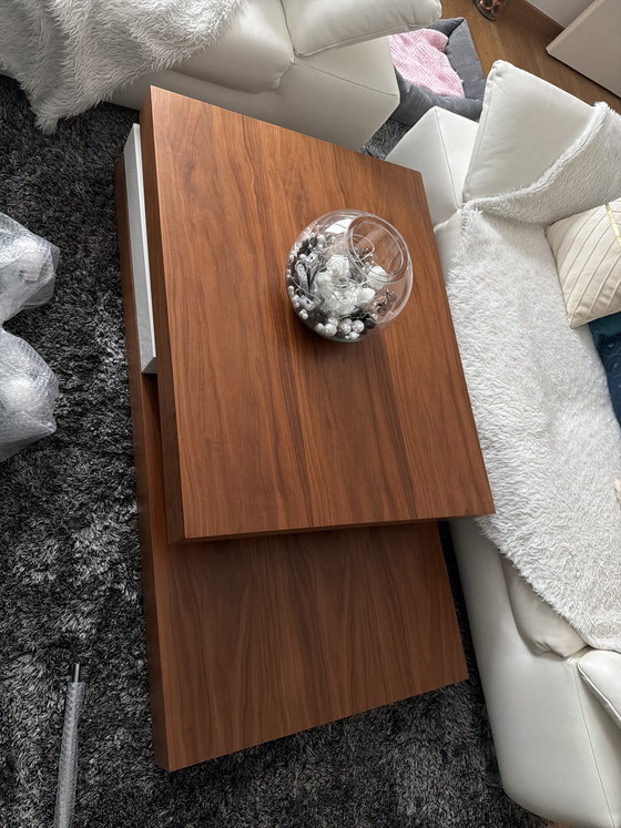 Image 1 of design del basso del tavolo