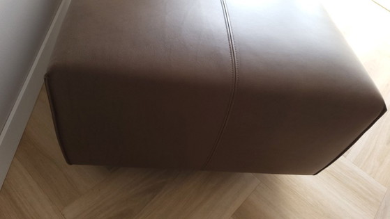Pouf in pelle marrone Eyye, tipo Cella – Poggiapiedi e pouf (photo 6 of 8)