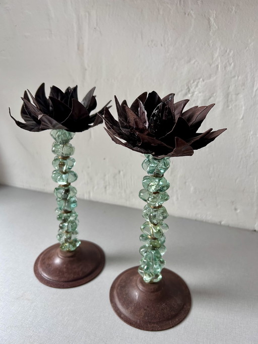 Set aus zwei Kerzenständern, Lotusblume