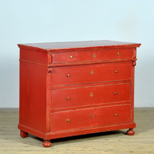 Pine Chest of Drawers, Circa 1910