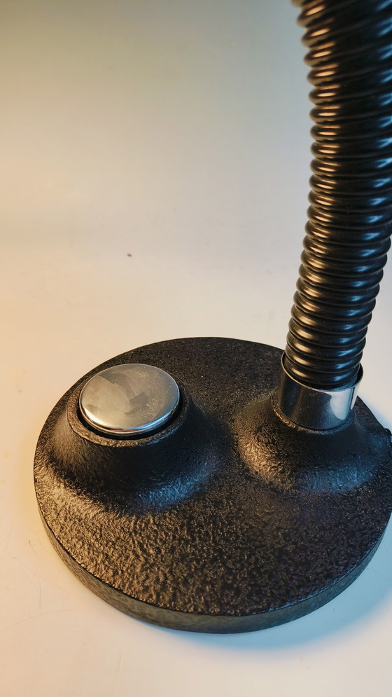 Image 1 of Lámpara de escritorio de metal cromado Hillebrand Bauhaus años 70