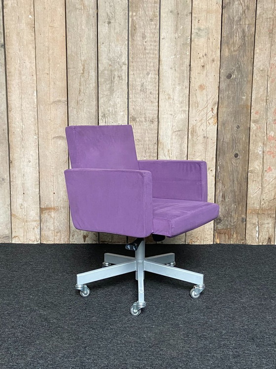 Fauteuil Lensvelt AVL en tissu violet – Metal (photo 7 of 8)