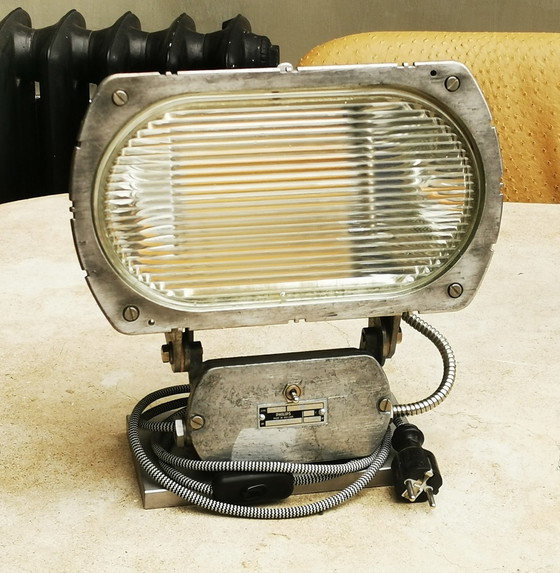 Image 1 of Luminaria Philips a pie