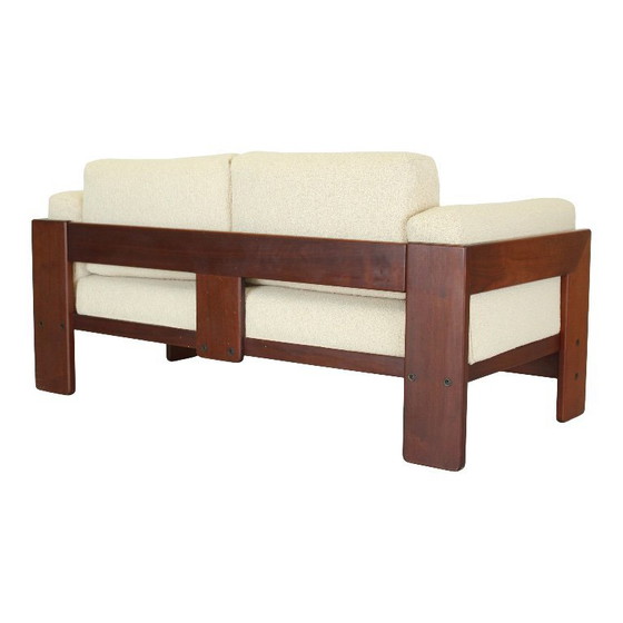 Image 1 of Canapé deux places « Bastiano » restauré en boucle blanc cassé et noyer par Afra et Tobia Scarpa pour Gavina, 1966