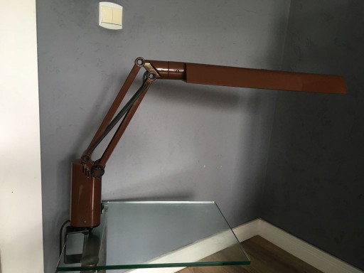 Lampada da tavolo Fagerhults Lucifer di Tom Ahlström e Hans Ehrich