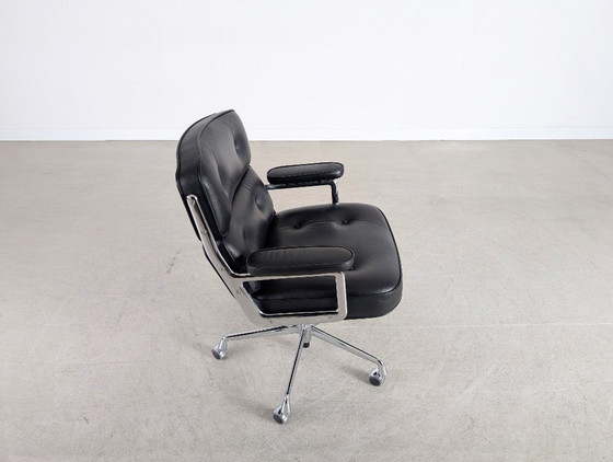 Image 1 of Original Vitra ES 104 Lounge chair Charles Eames office chair armchair
