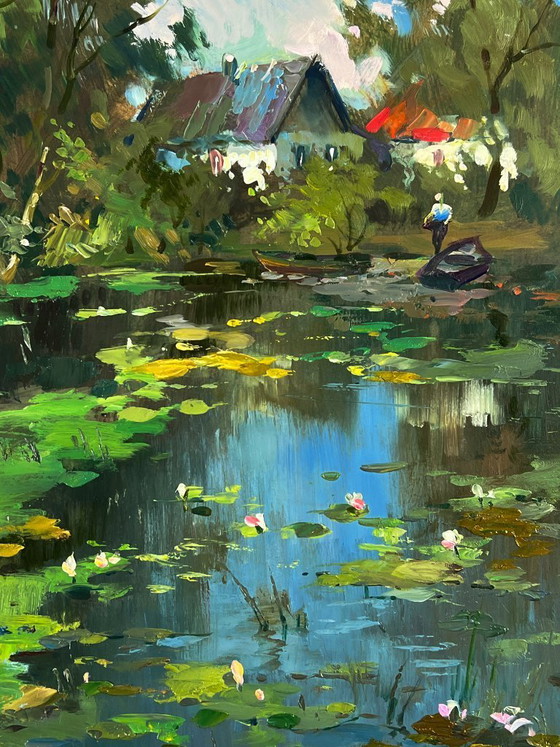 Image 1 of Peinture à l'huile originale représentant un paysage naturel, une campagne, un village et un lac derrière les arbres.