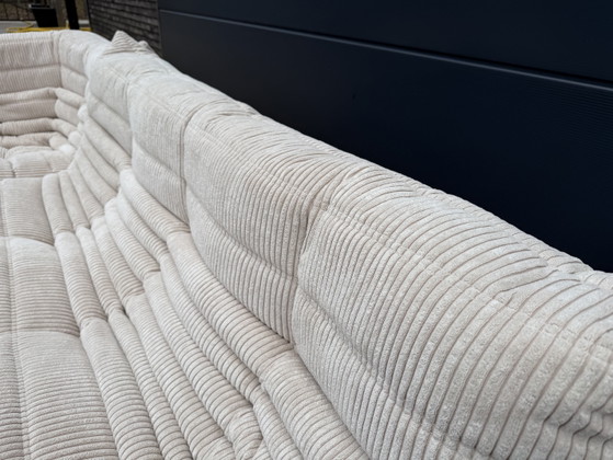 Image 1 of Ligne Roset Togo 3zit, 2zit en hoek in Beige Ribcord (Velours côtelé) 10/10 staat!!
