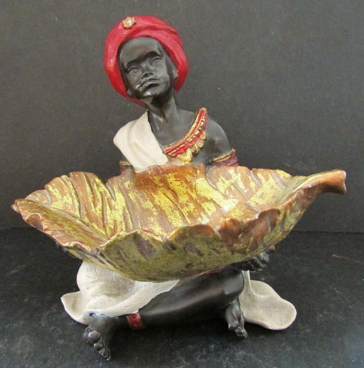 Figur im Stil von "Sarotti Mohr"